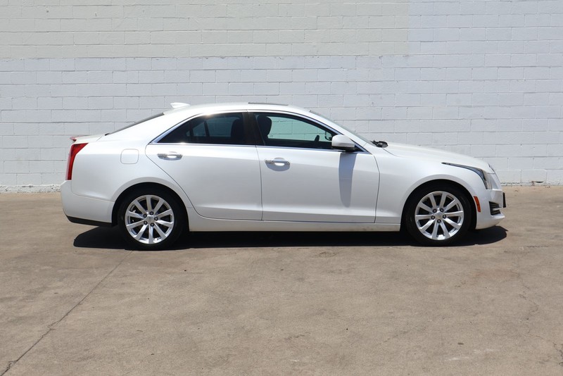 Cadillac ATS Sedan Vehicle Full-screen Gallery Image 04