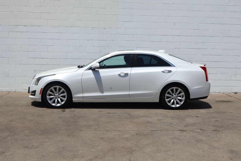 Cadillac ATS Sedan Vehicle Full-screen Gallery Image 10