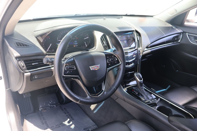 Cadillac ATS Sedan Vehicle Full-screen Gallery Image 15
