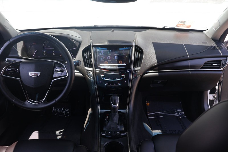 Cadillac ATS Sedan Vehicle Full-screen Gallery Image 21