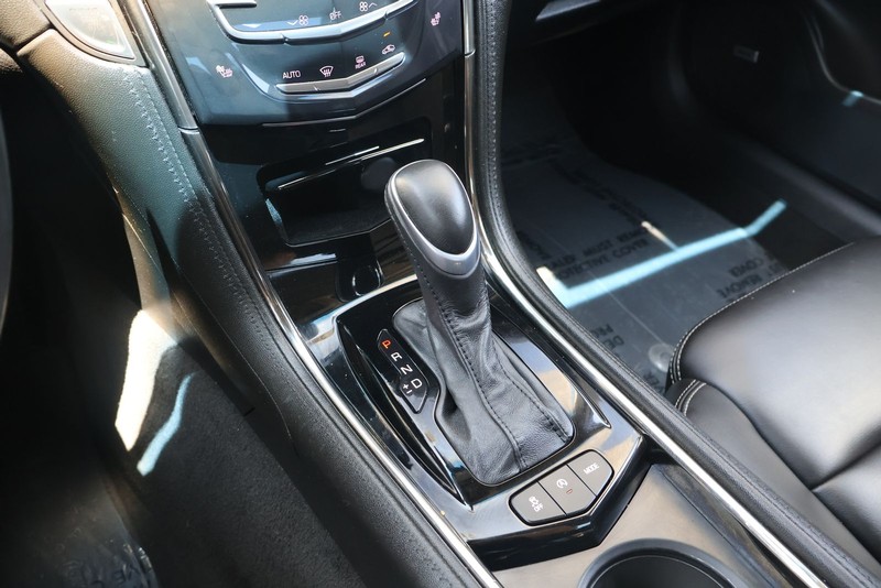 Cadillac ATS Sedan Vehicle Full-screen Gallery Image 29