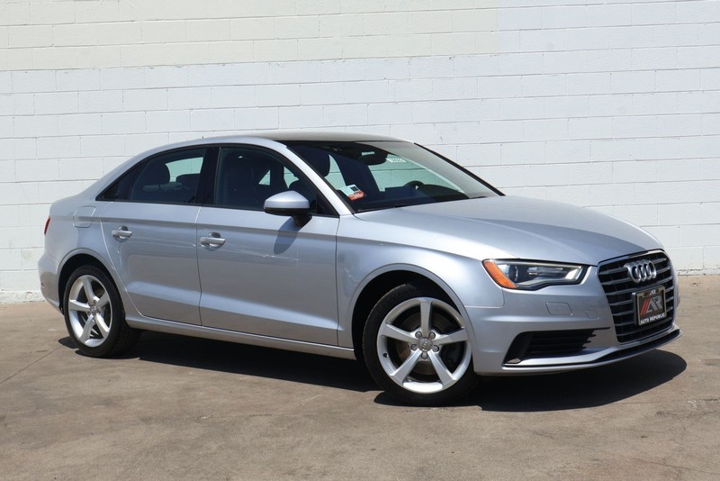 Audi A3 Vehicle Full-screen Gallery Image 01