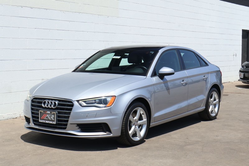Audi A3 Vehicle Full-screen Gallery Image 11