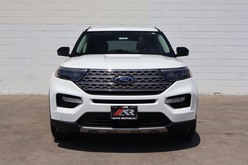 Ford Explorer Vehicle Full-screen Gallery Image 02