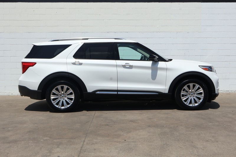 Ford Explorer Vehicle Full-screen Gallery Image 04