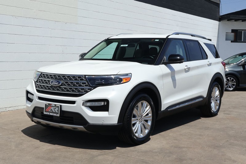 Ford Explorer Vehicle Full-screen Gallery Image 12