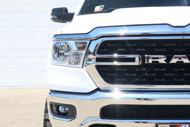 Ram 1500 Vehicle Full-screen Gallery Image 03