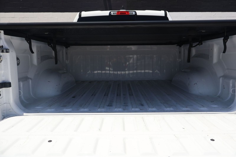 Ram 1500 Vehicle Full-screen Gallery Image 08