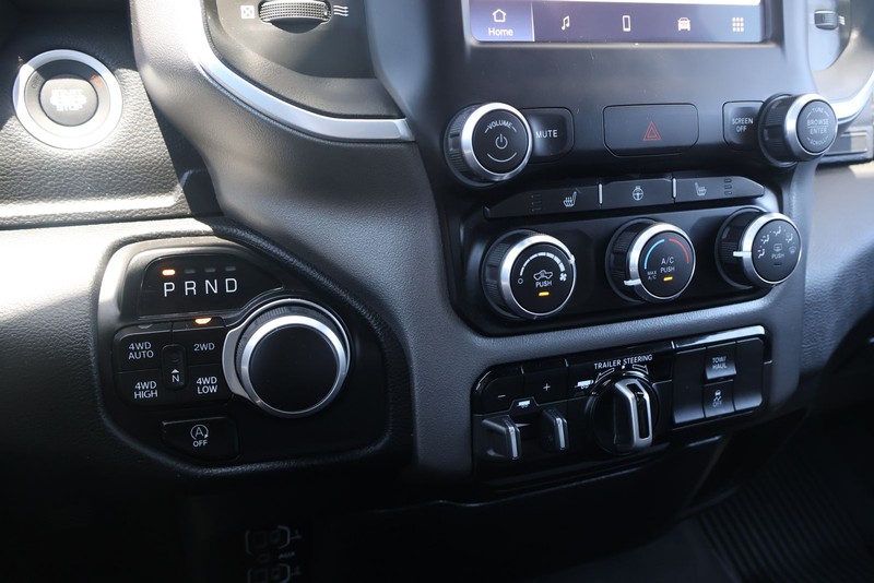 Ram 1500 Vehicle Full-screen Gallery Image 30