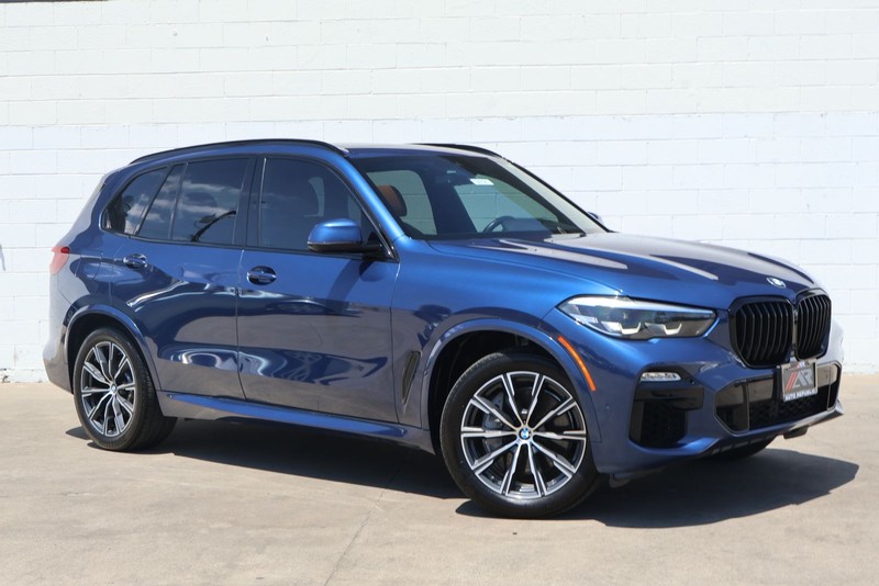 BMW X5 Vehicle Full-screen Gallery Image 01