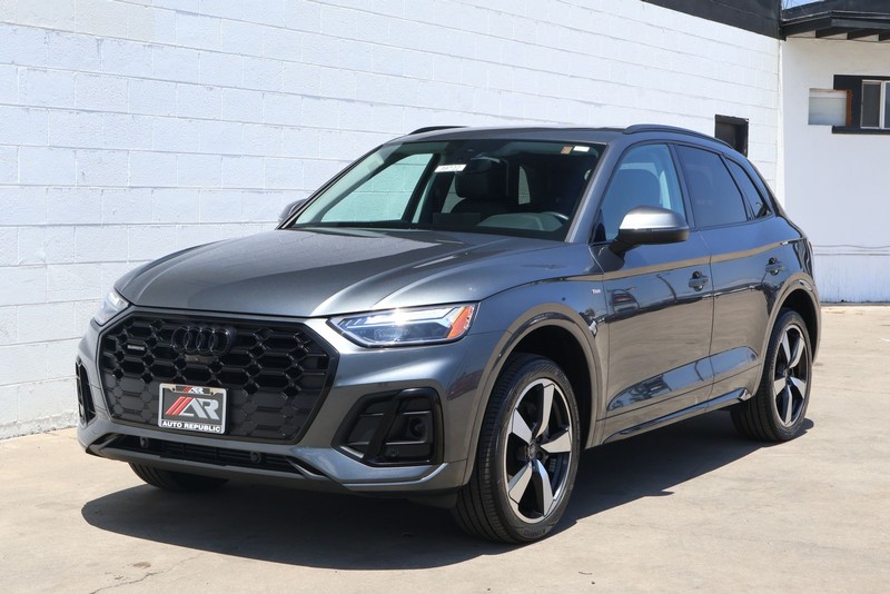 Audi Q5 Vehicle Full-screen Gallery Image 12