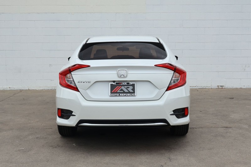 Honda Civic Sedan Vehicle Full-screen Gallery Image 06