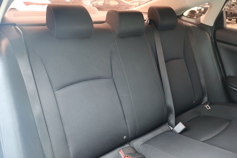 Honda Civic Sedan Vehicle Full-screen Gallery Image 20