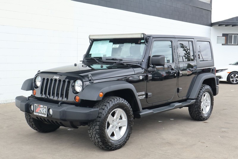 Jeep Wrangler Unlimited Vehicle Full-screen Gallery Image 11