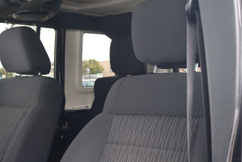 Jeep Wrangler Unlimited Vehicle Full-screen Gallery Image 17