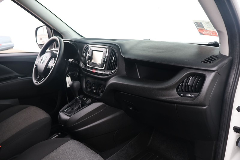 Ram ProMaster City Wagon Vehicle Full-screen Gallery Image 18