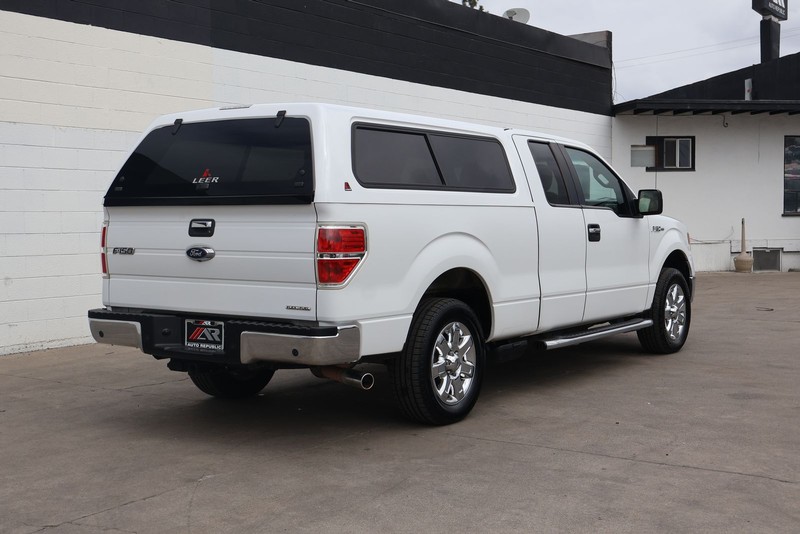 Ford F-150 Vehicle Full-screen Gallery Image 05