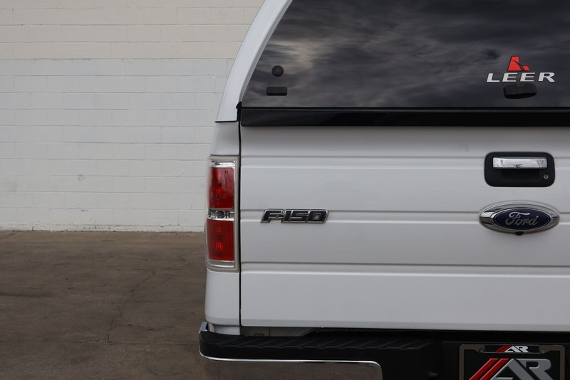 Ford F-150 Vehicle Full-screen Gallery Image 07