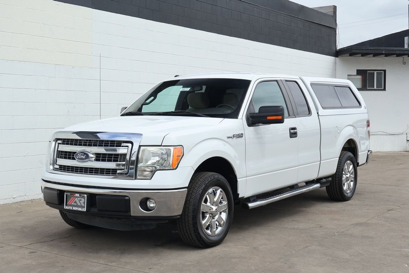 Ford F-150 Vehicle Full-screen Gallery Image 12