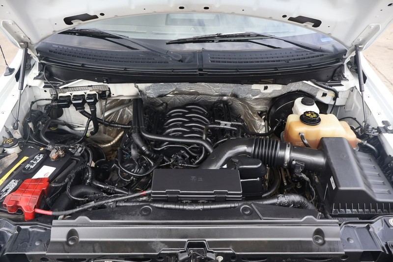 Ford F-150 Vehicle Full-screen Gallery Image 13
