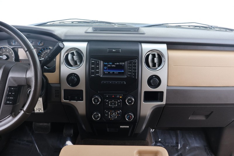 Ford F-150 Vehicle Full-screen Gallery Image 28