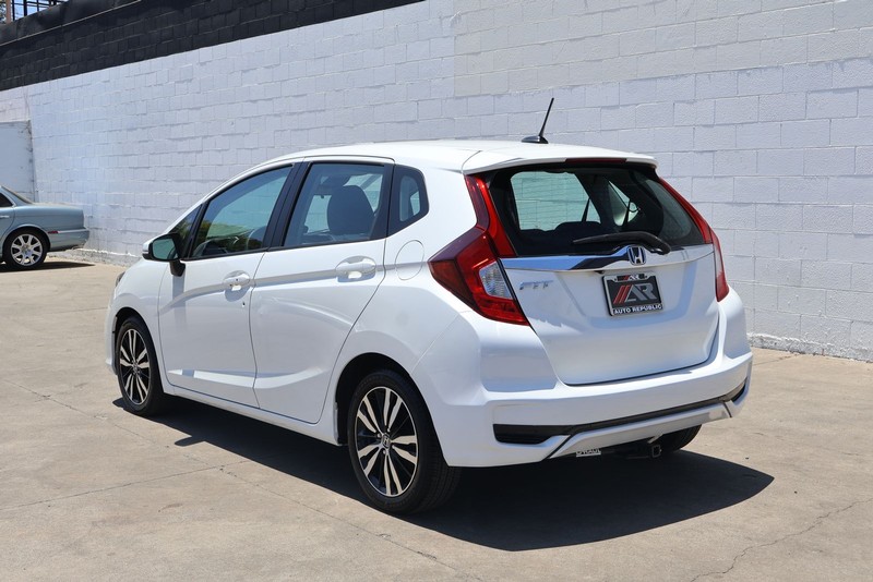 Honda Fit Vehicle Full-screen Gallery Image 09