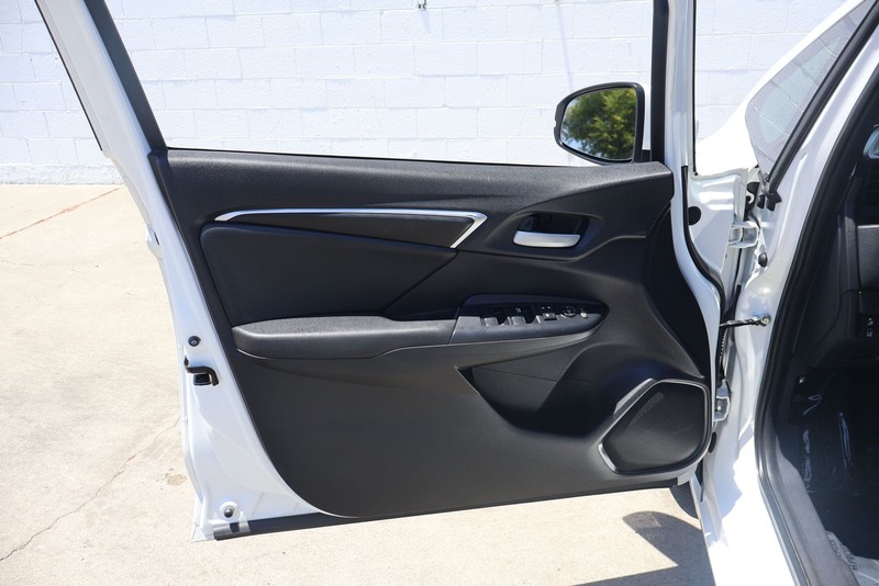Honda Fit Vehicle Full-screen Gallery Image 14
