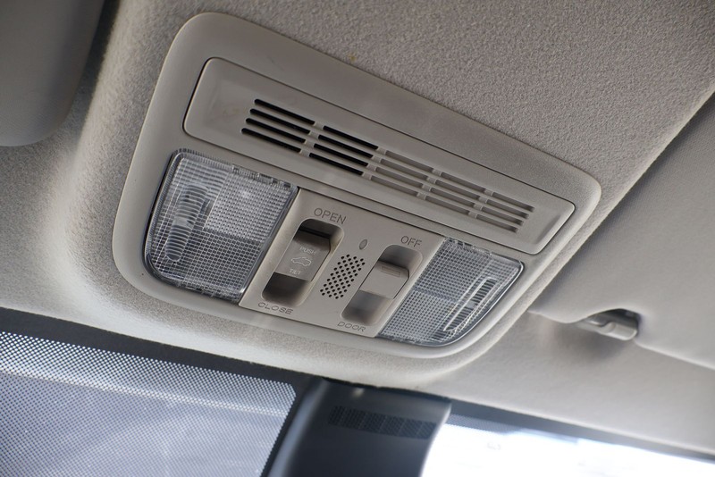 Honda Fit Vehicle Full-screen Gallery Image 29