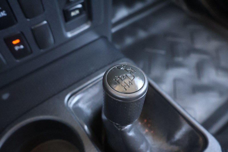 Toyota FJ Cruiser Vehicle Full-screen Gallery Image 29