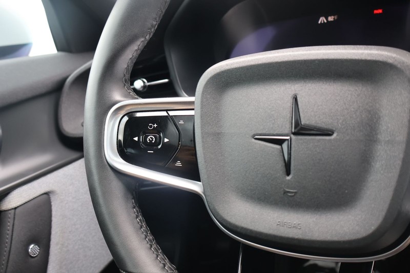 Polestar 2 Vehicle Full-screen Gallery Image 26