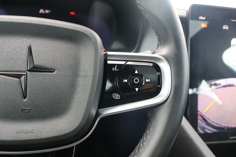 Polestar 2 Vehicle Full-screen Gallery Image 27