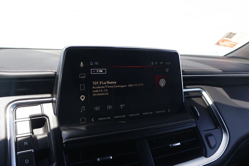 GMC Yukon XL Vehicle Full-screen Gallery Image 31