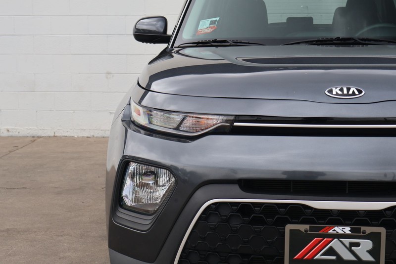 Kia Soul Vehicle Full-screen Gallery Image 03