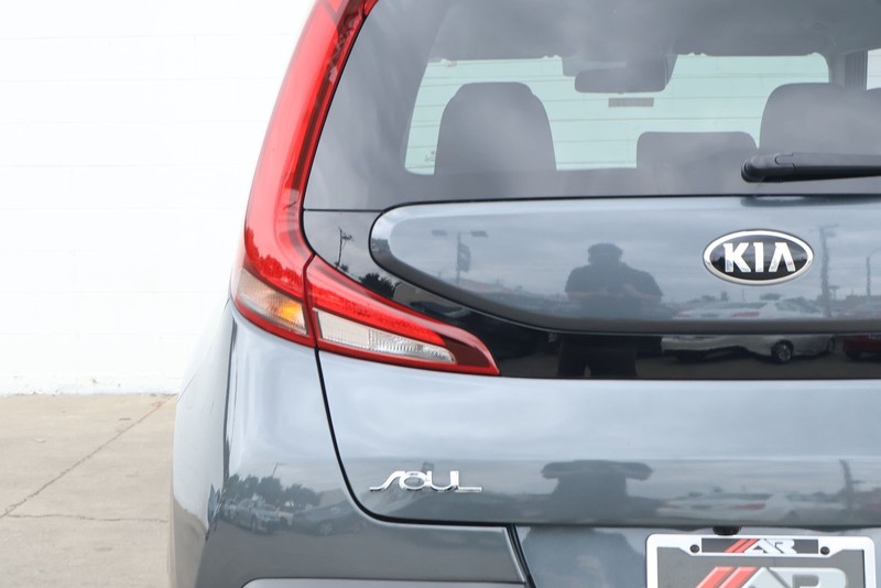 Kia Soul Vehicle Full-screen Gallery Image 07