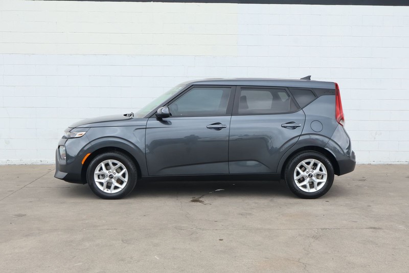 Kia Soul Vehicle Full-screen Gallery Image 10