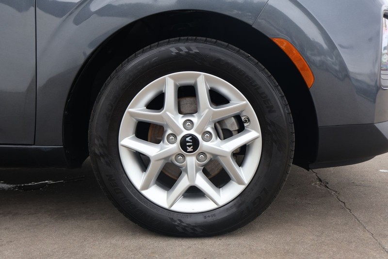 Kia Soul Vehicle Full-screen Gallery Image 13