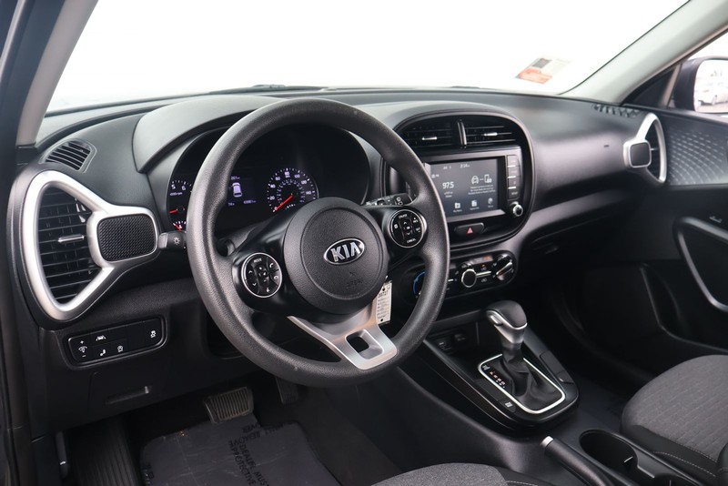 Kia Soul Vehicle Full-screen Gallery Image 15