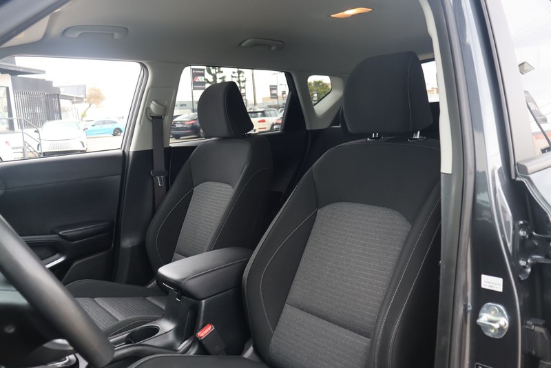Kia Soul Vehicle Full-screen Gallery Image 16