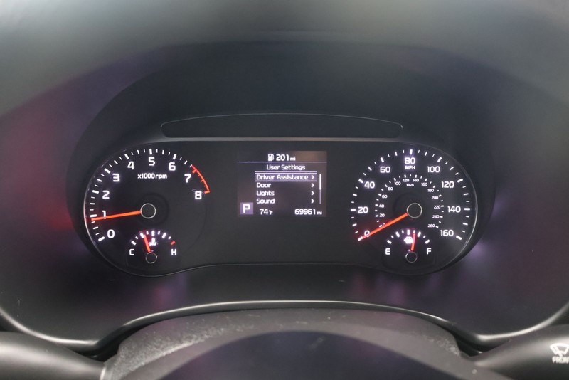 Kia Soul Vehicle Full-screen Gallery Image 22