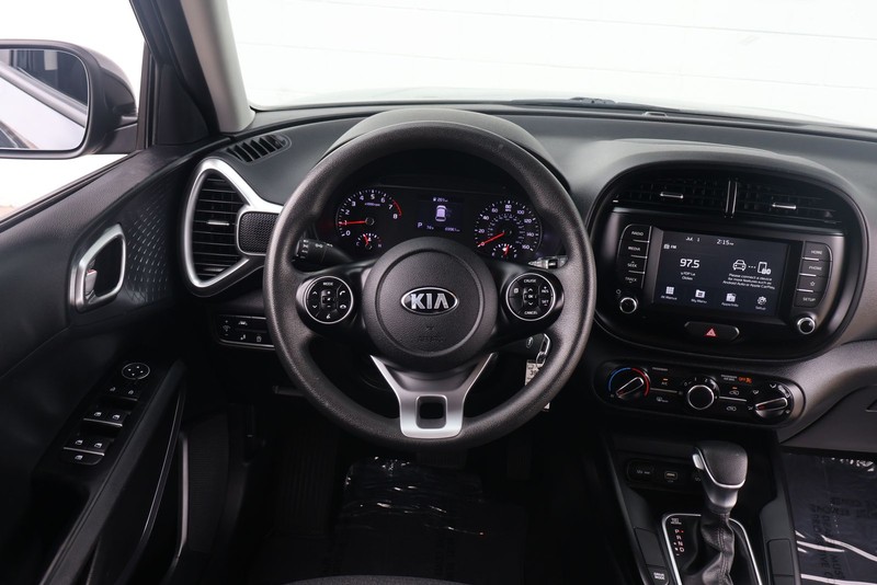 Kia Soul Vehicle Full-screen Gallery Image 23