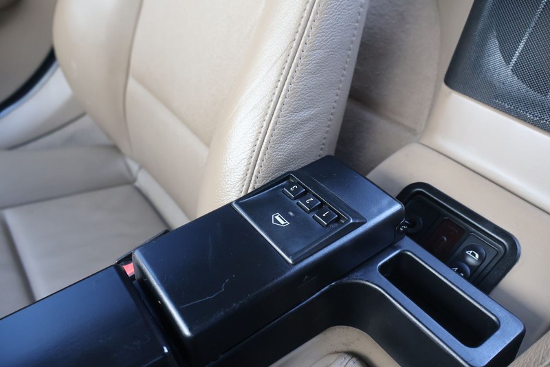 BMW Z3 Vehicle Full-screen Gallery Image 22