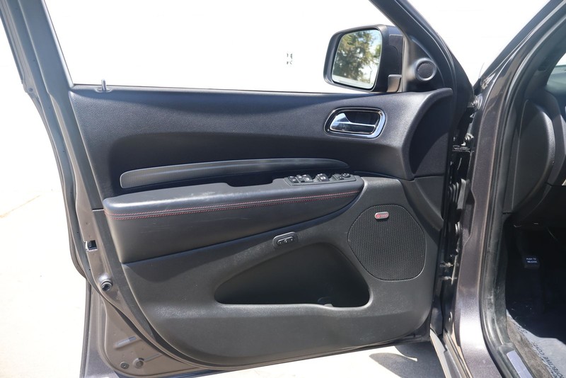 Dodge Durango Vehicle Full-screen Gallery Image 15