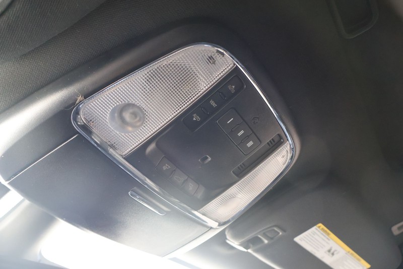 Dodge Durango Vehicle Full-screen Gallery Image 32