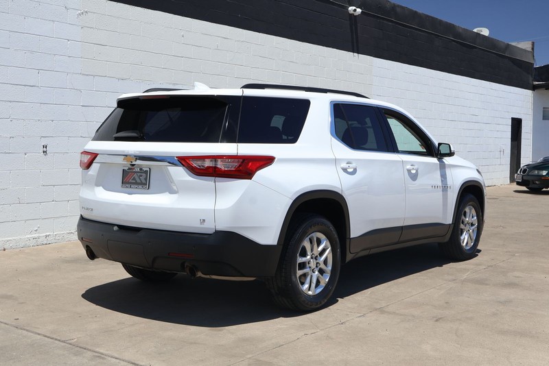 Chevrolet Traverse Vehicle Full-screen Gallery Image 05