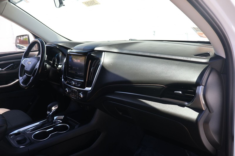 Chevrolet Traverse Vehicle Full-screen Gallery Image 18