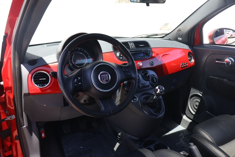 FIAT 500 Vehicle Full-screen Gallery Image 15