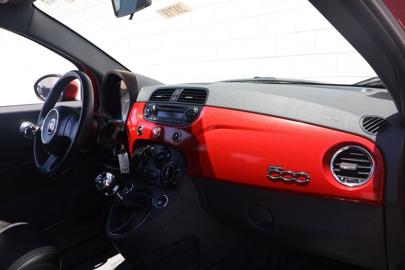 FIAT 500 Vehicle Full-screen Gallery Image 18