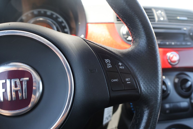 FIAT 500 Vehicle Full-screen Gallery Image 25