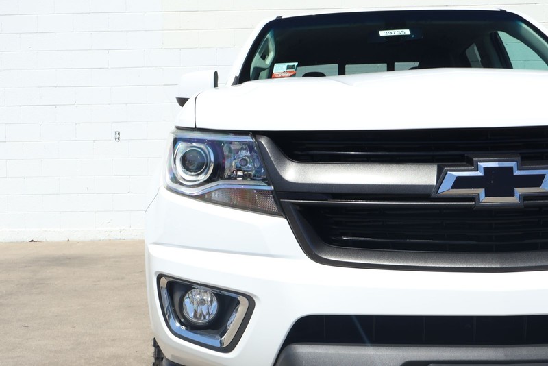 Chevrolet Colorado Vehicle Full-screen Gallery Image 03
