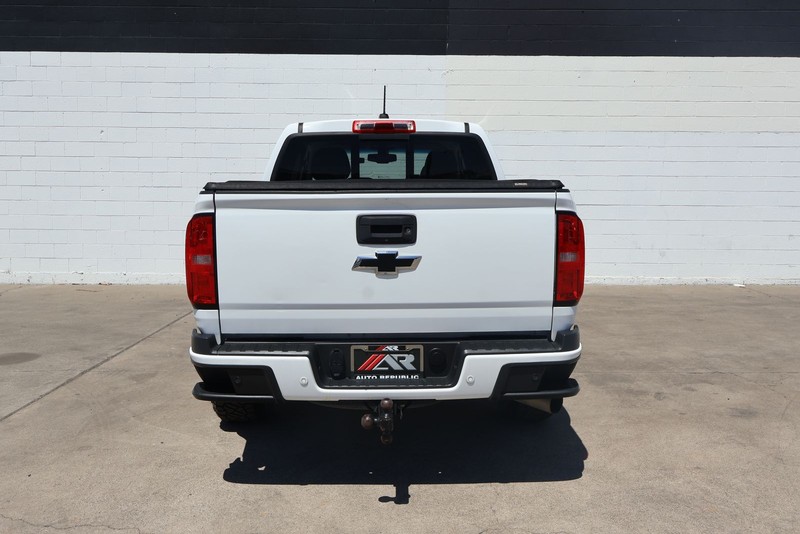 Chevrolet Colorado Vehicle Full-screen Gallery Image 06